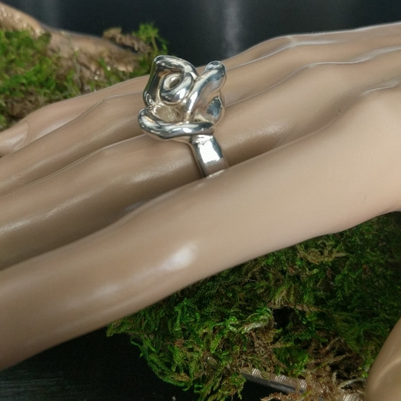 STERLING SILVER Sculpted Rosebud Ring Israel - Picture 6 of 8